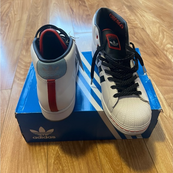 Adidas superstar Chicago pro model size 11 - Picture 2 of 7